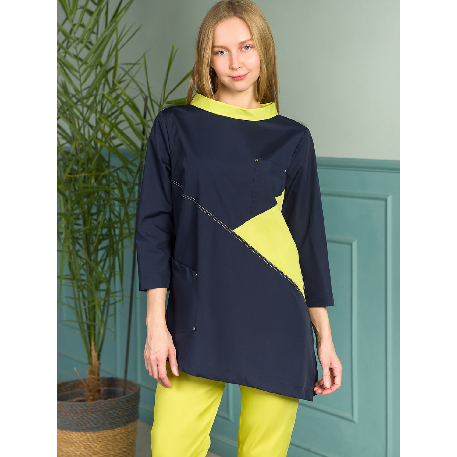 Рубашка мед. жен. М-261 ткань ТиСи