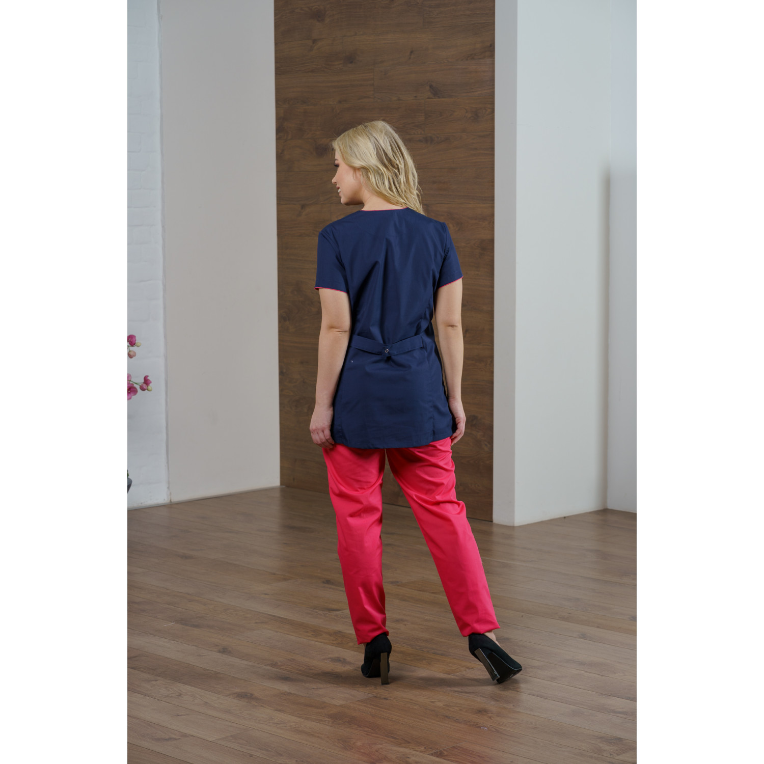 Костюм жен. М-185А - 63/83 ткань Тиси