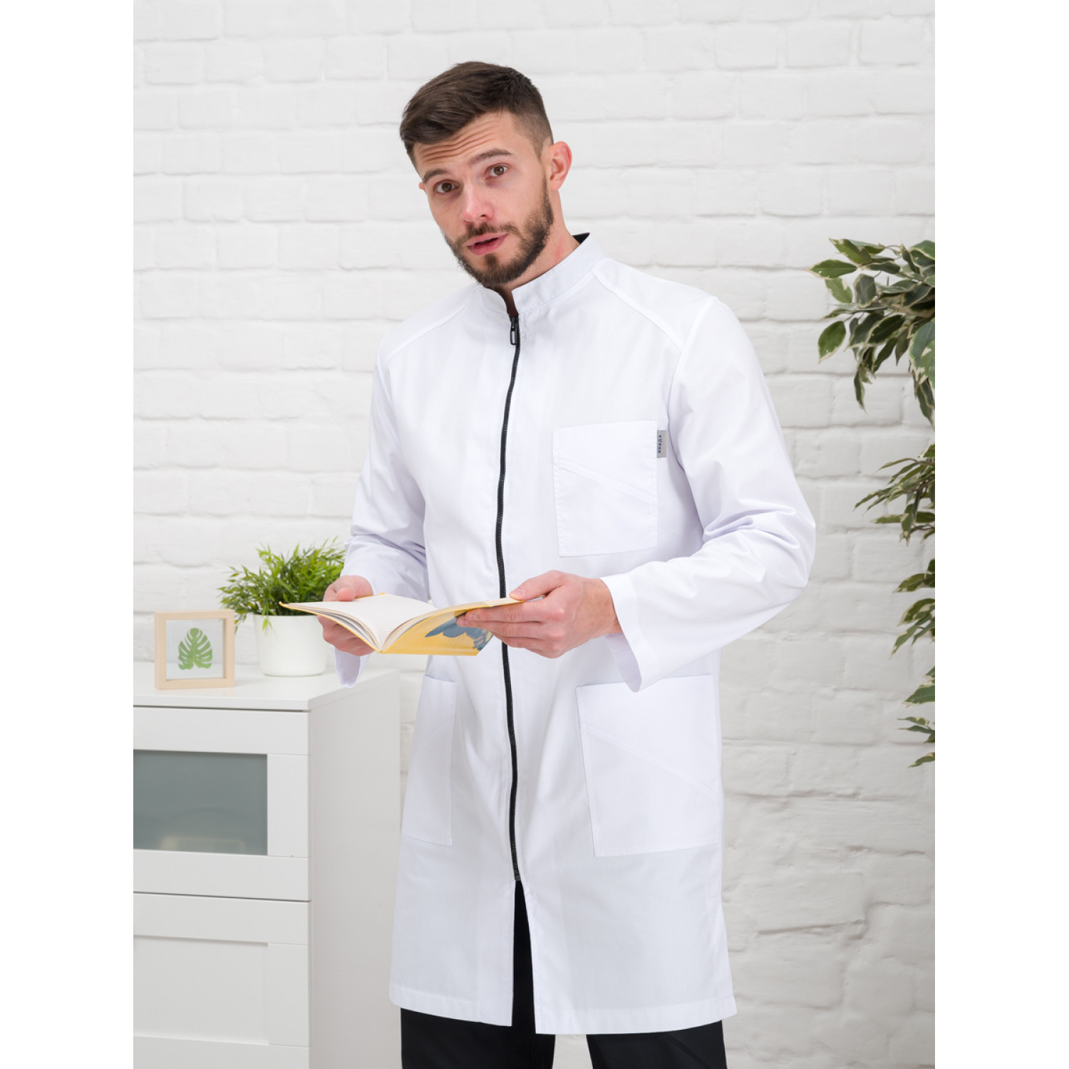 Халат медицинский муж. М-076 ткань Элит-145