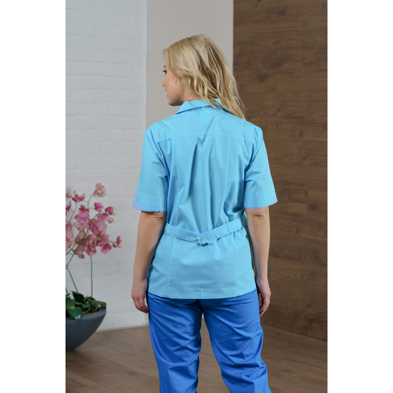 Костюм медицинский жен. М-140-13/24 ткань Тиси