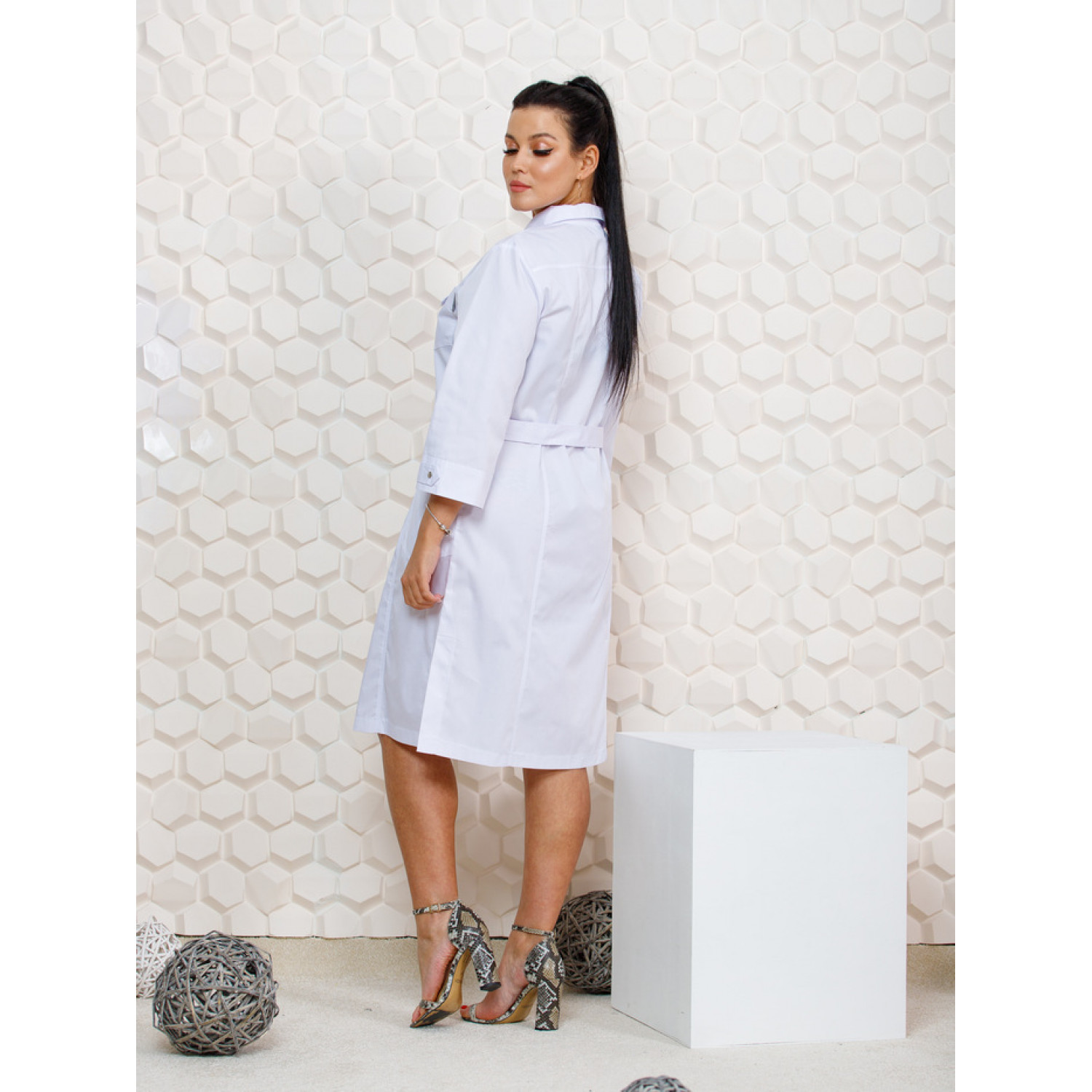 Халат медицинский жен. М-020 ткань Элит-145